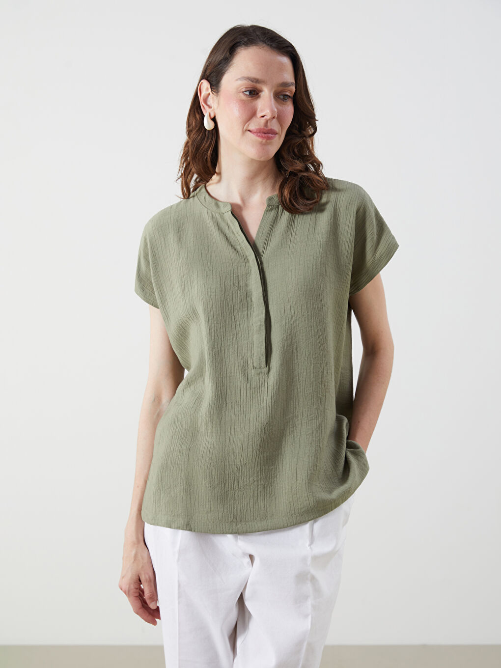 LCWAIKIKI Classic Notch Neck Crinkle Blouse -S5NH43Z8-GYA