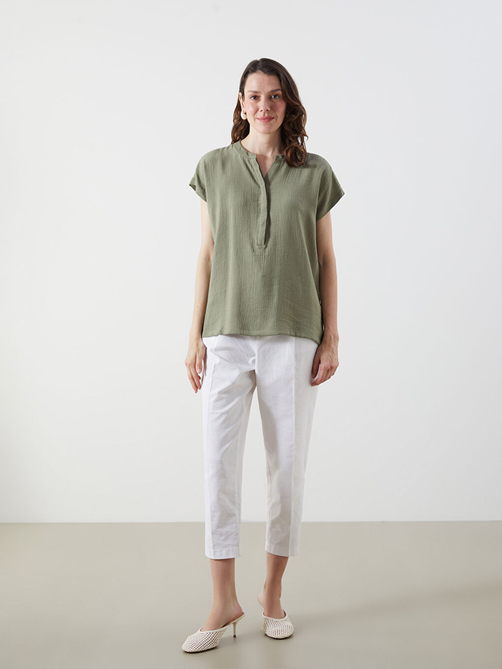 LCWAIKIKI Classic Notch Neck Crinkle Blouse -S5NH43Z8-GYA
