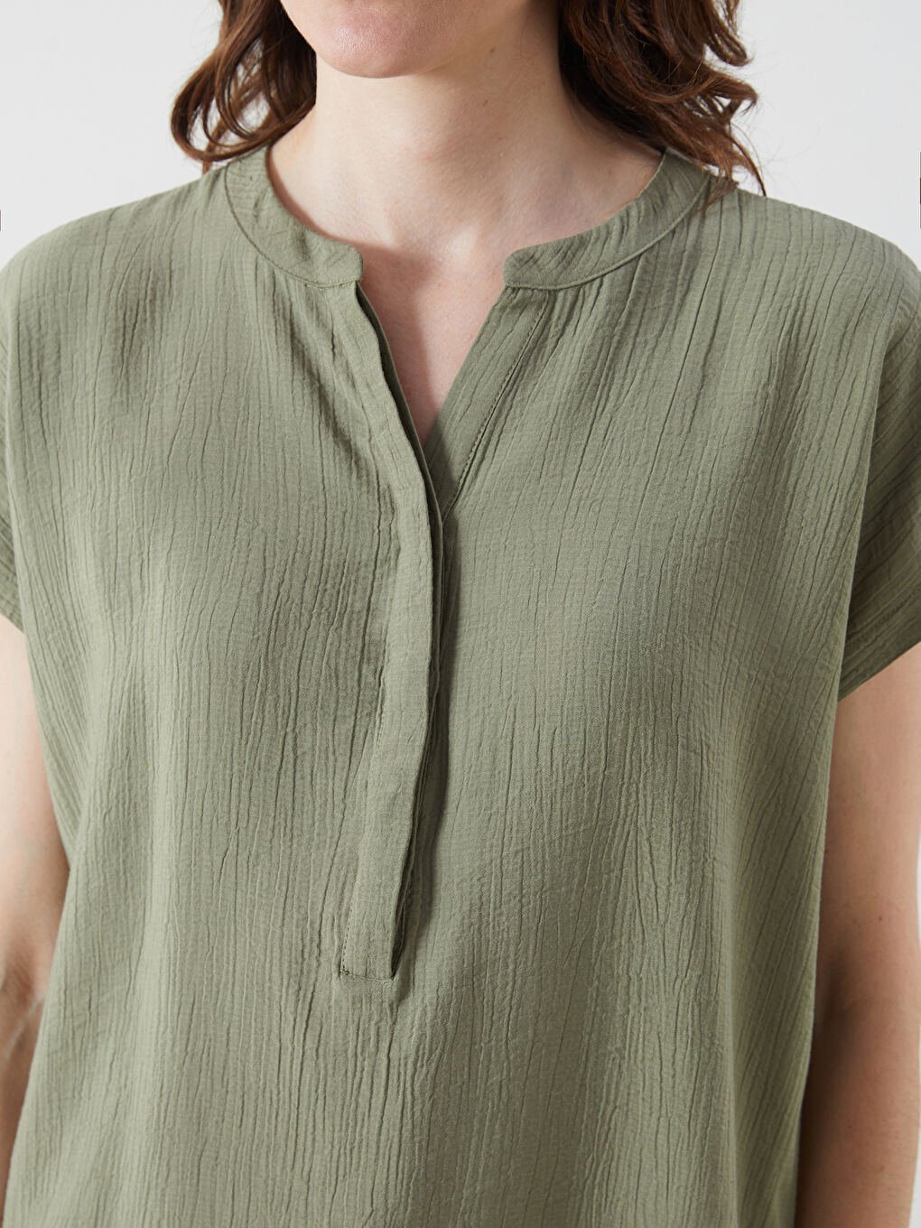 LCWAIKIKI Classic Notch Neck Crinkle Blouse -S5NH43Z8-GYA