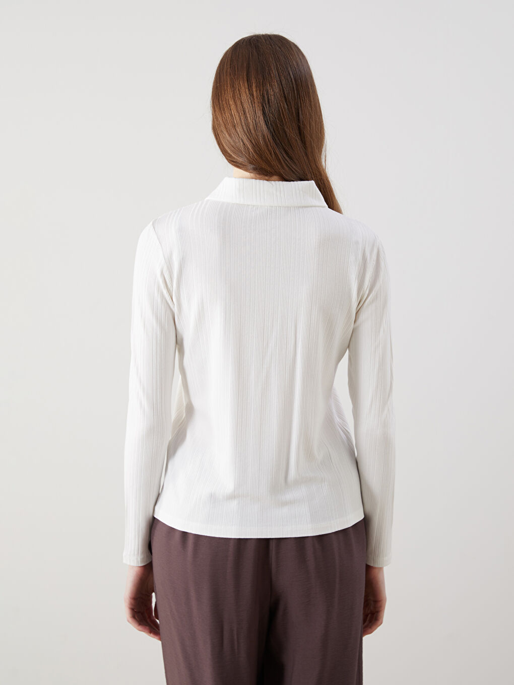 Ekru Polo Yaka Dokulu Kadın Tişört-6