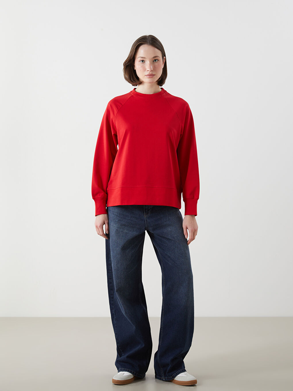 Kırmızı Bisiklet Yaka Oversize Kadın Sweatshirt-1