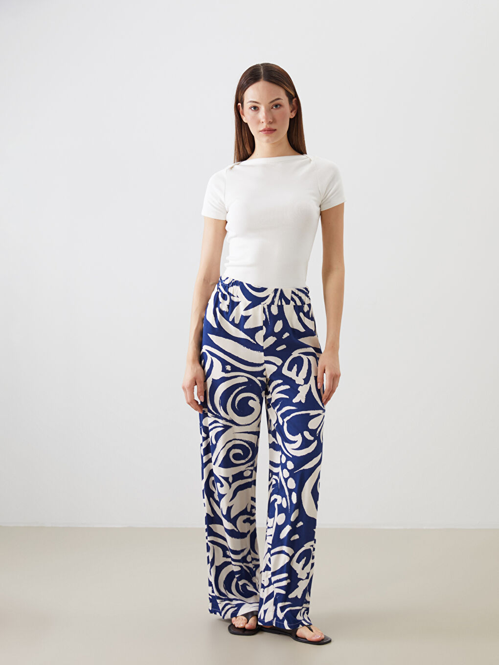 LC Waikiki Elasticated Waist Floral Women's Trousers -S5NH89Z8-LSJ