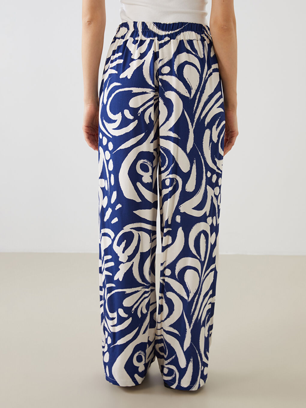 LC Waikiki Elasticated Waist Floral Women's Trousers -S5NH89Z8-LSJ