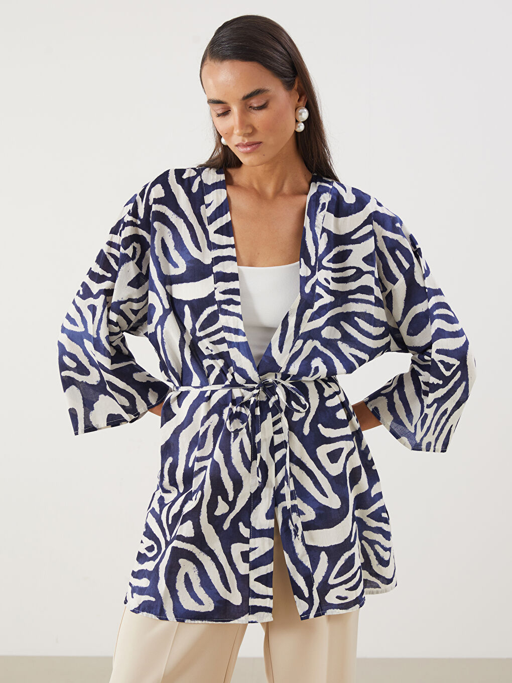 LCWAIKIKI Classic Shawl Collar Patterned Oversize Women's Kimono -S5NH93Z8-LQQ