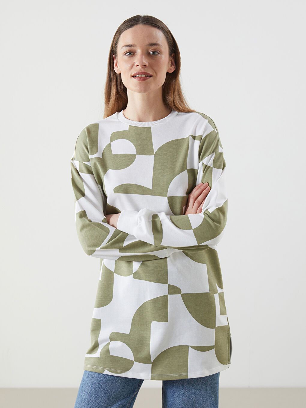 LCWAIKIKI Classic Crew Neck Patterned Oversize Women's Sweatshirt Tunic -S5NH99Z8-LRL