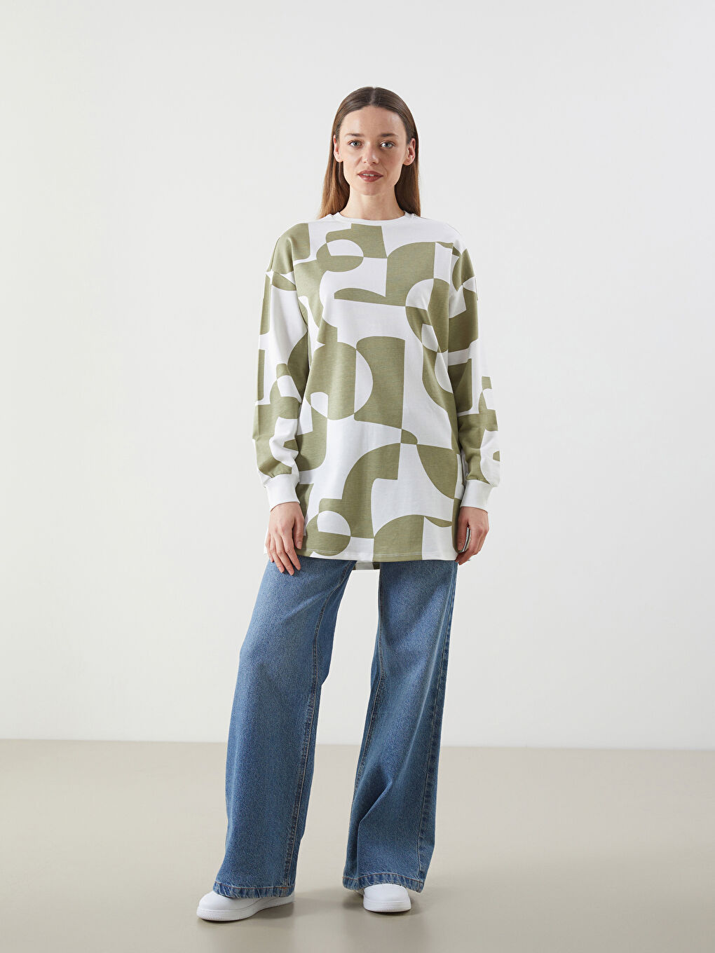 LCWAIKIKI Classic Crew Neck Patterned Oversize Women's Sweatshirt Tunic -S5NH99Z8-LRL