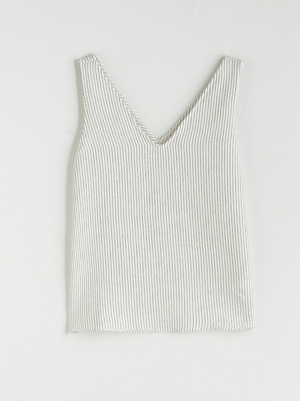 Siyah V Yaka Çizgili Müslin Bluz-4