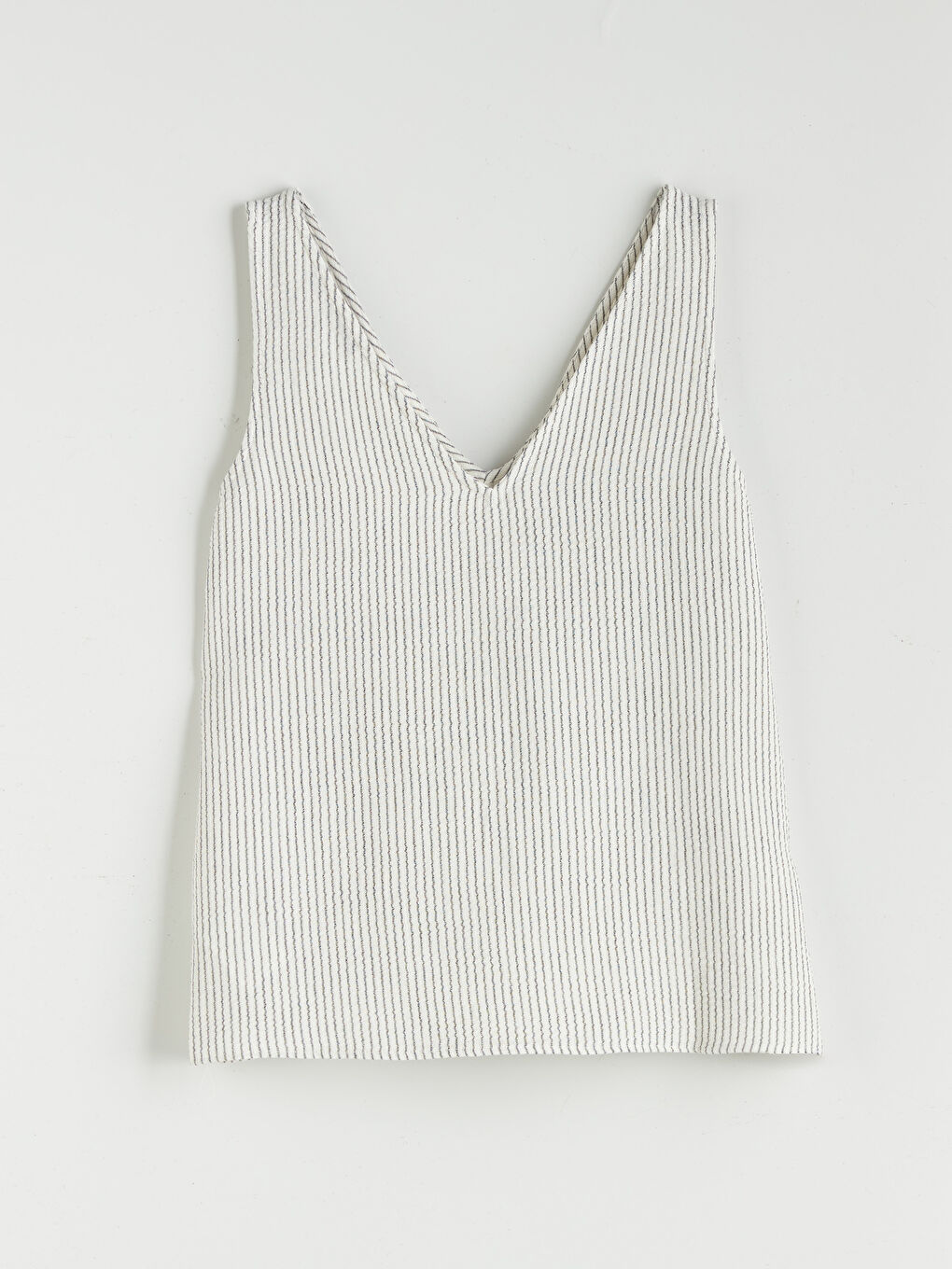 Siyah V Yaka Çizgili Müslin Bluz-5