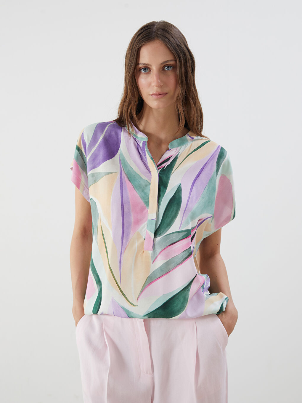 Notch Neck Floral Blouse -S5NI04Z8-F9C