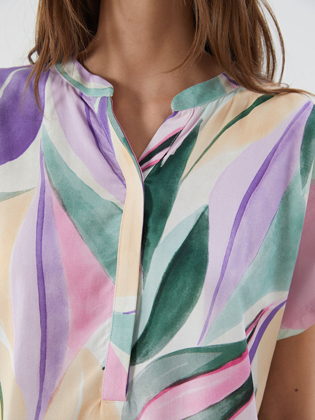Notch Neck Floral Blouse -S5NI04Z8-F9C