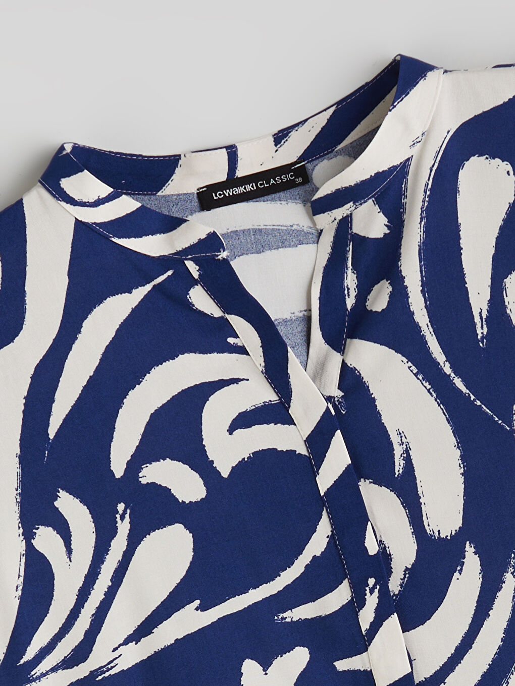 Notch Neck Floral Blouse -S5NI04Z8-LQQ