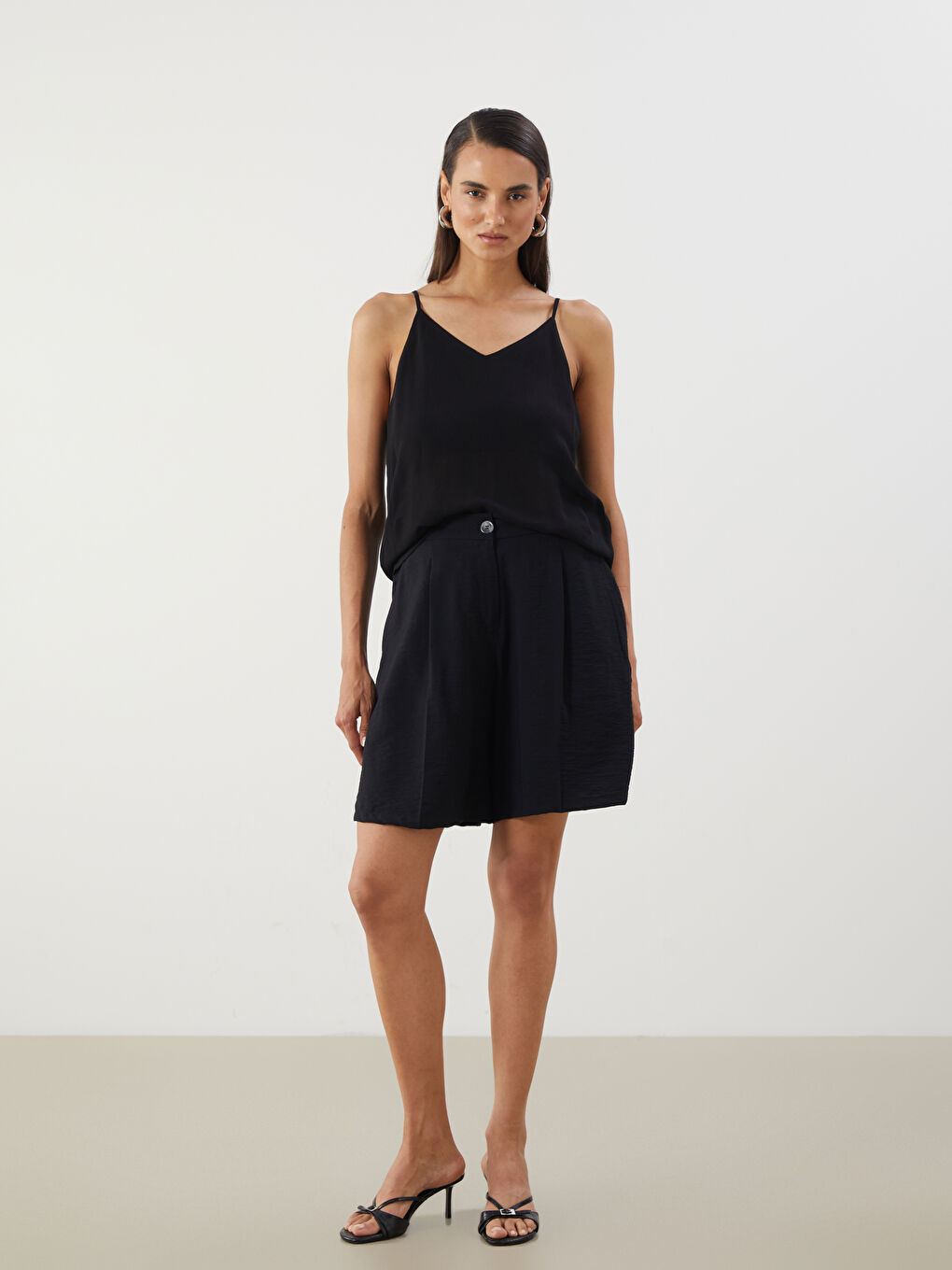 Woman BLACK Shorts -S5NI12Z8-CVL