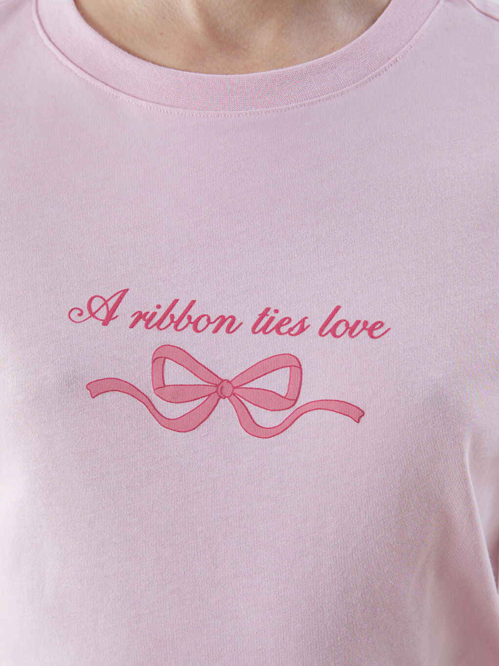 Pembe Bisiklet Yaka Kurdele Baskılı Kadın Tişört-2