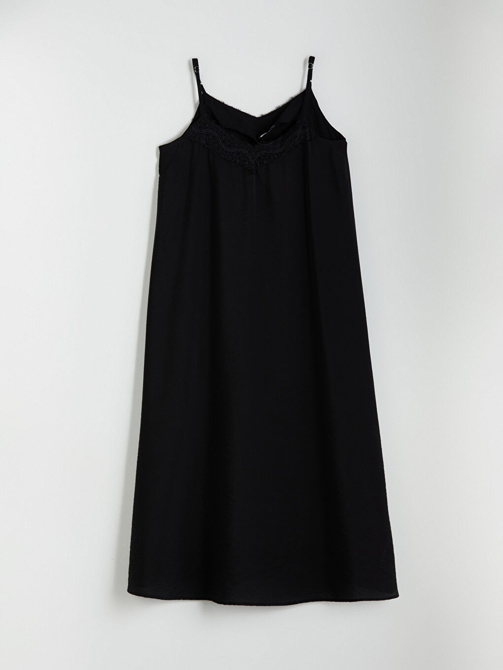 Siyah V Yaka Dantel Detaylı Elbise-4