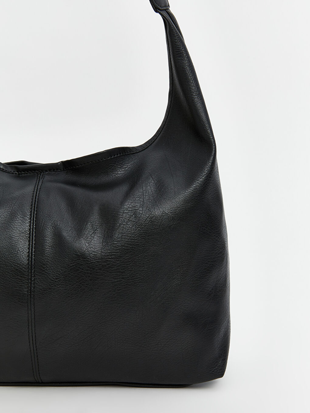 Siyah Deri Görünümlü Kadın Omuz Çantası-2