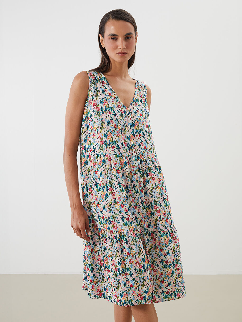 Karışık V Yaka Çiçekli A Kesim Elbise