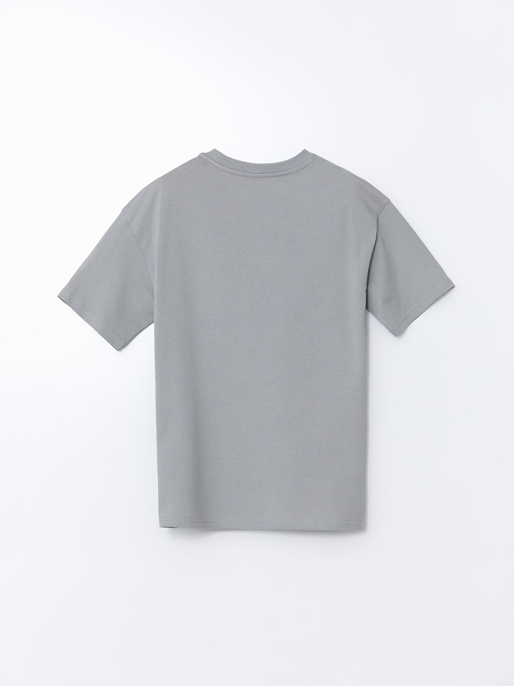 تیشێرتی کوڕان فیتی ڕاحەت یه‌خه‌ خڕ سادە-1