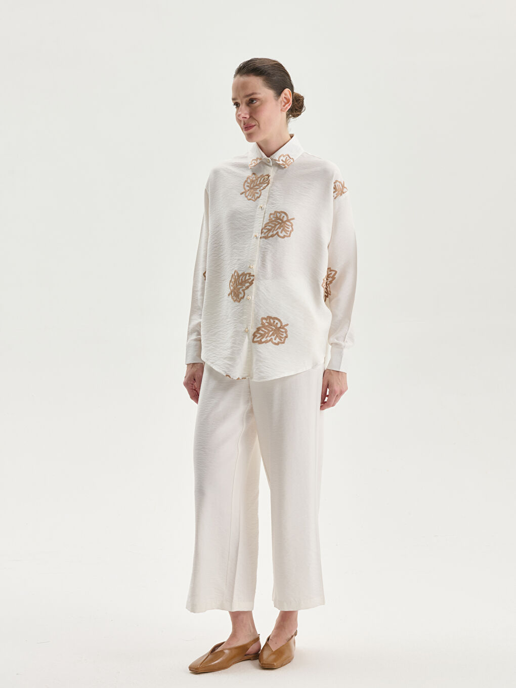 Leaf Embroidered Oversize Women's Shirt