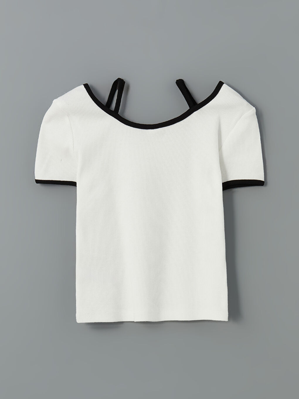 تي شيرت بناتي ياقة على شكل حرف U-1