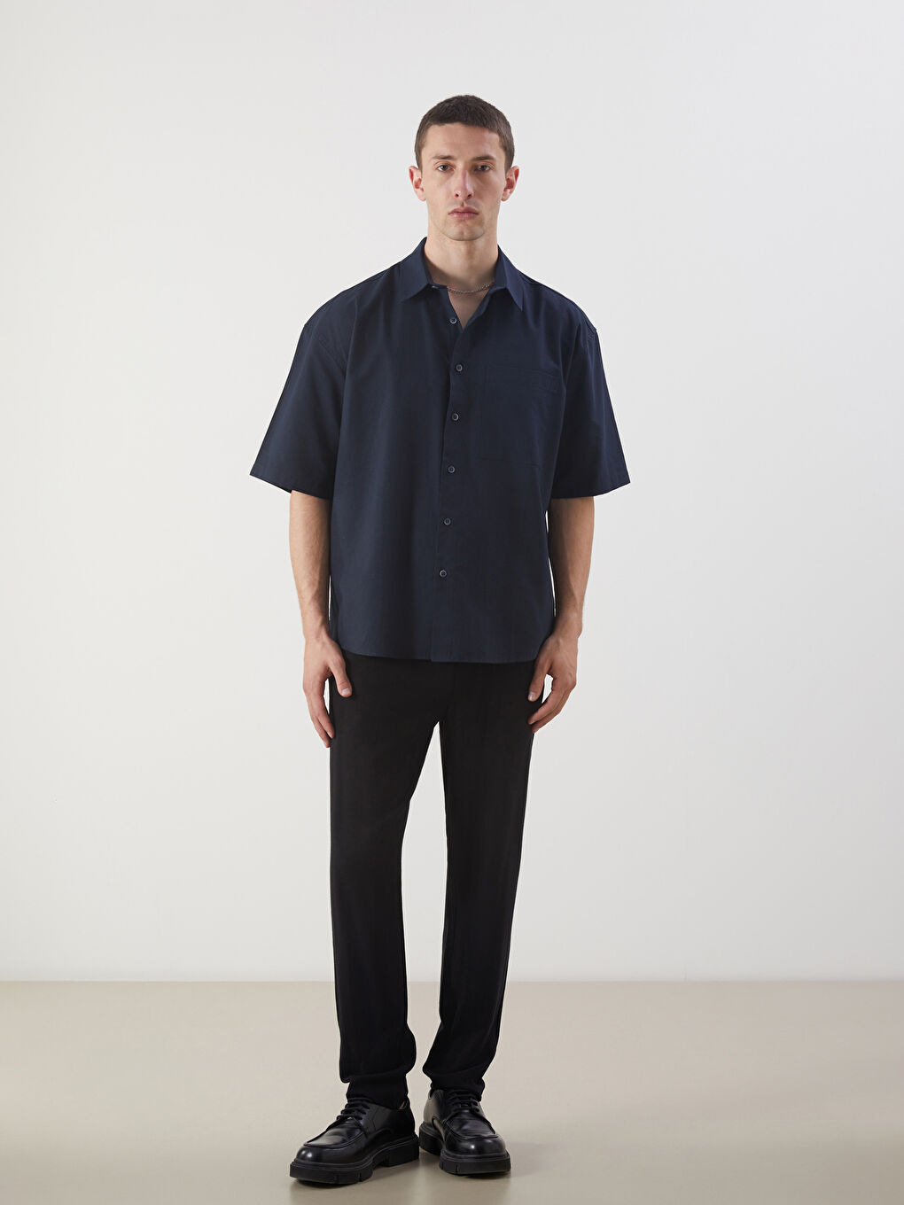 Lacivert Rahat Kalıp Kısa Kollu Erkek Gömlek-1