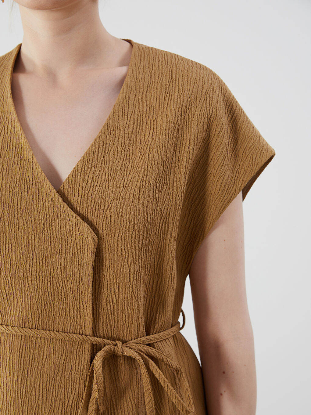 Haki Kruvaze Yaka Dokulu Kadın Klasik Yelek-2