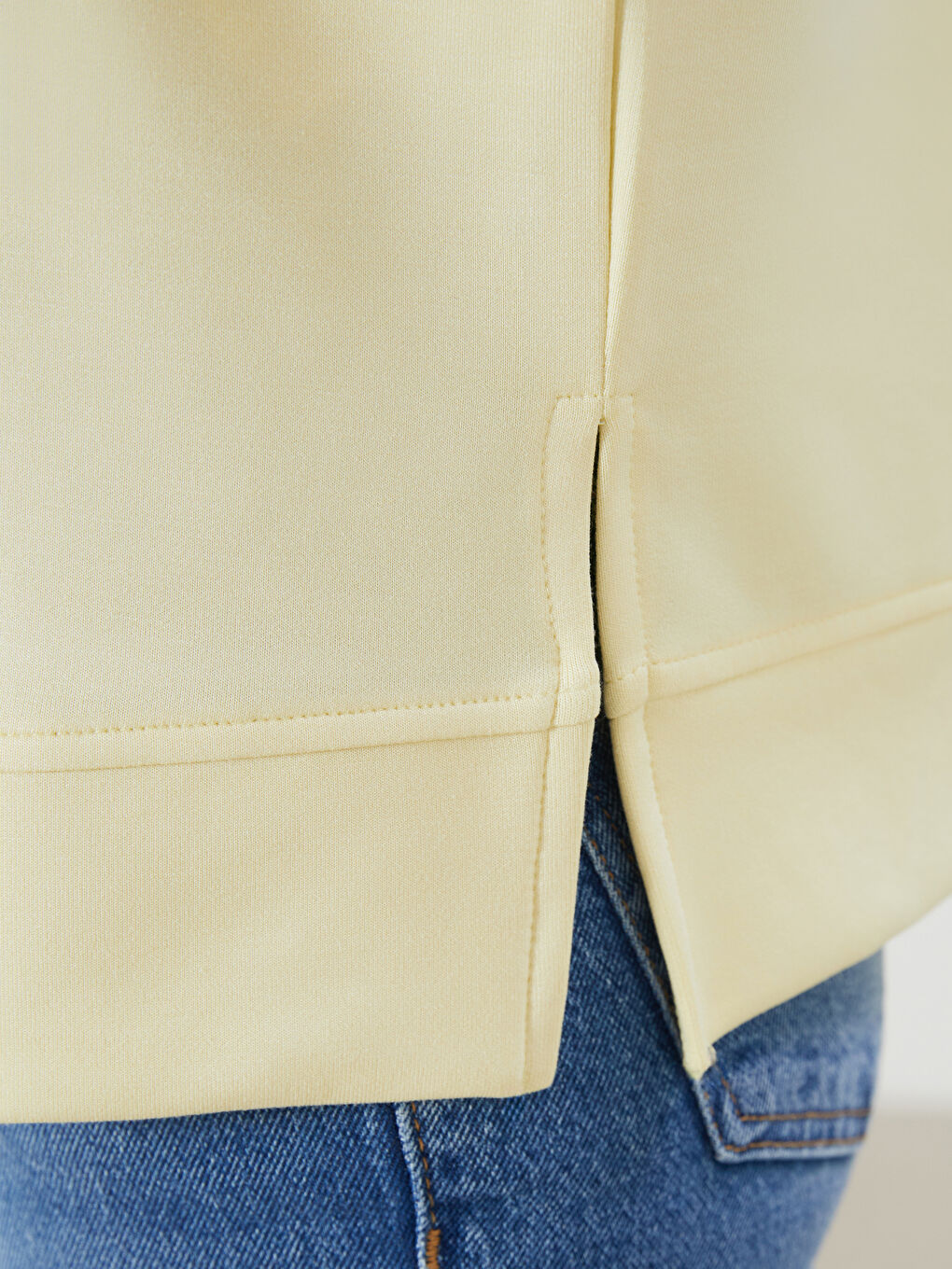 Sarı Bisiklet Yaka Oversize Kadın Tişört-2