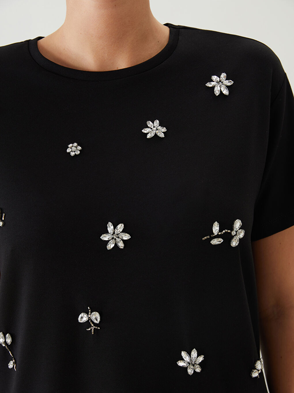 Crew Neck Rhinestone Embellished Women's T-Shirt -S5NN75Z8-CVL