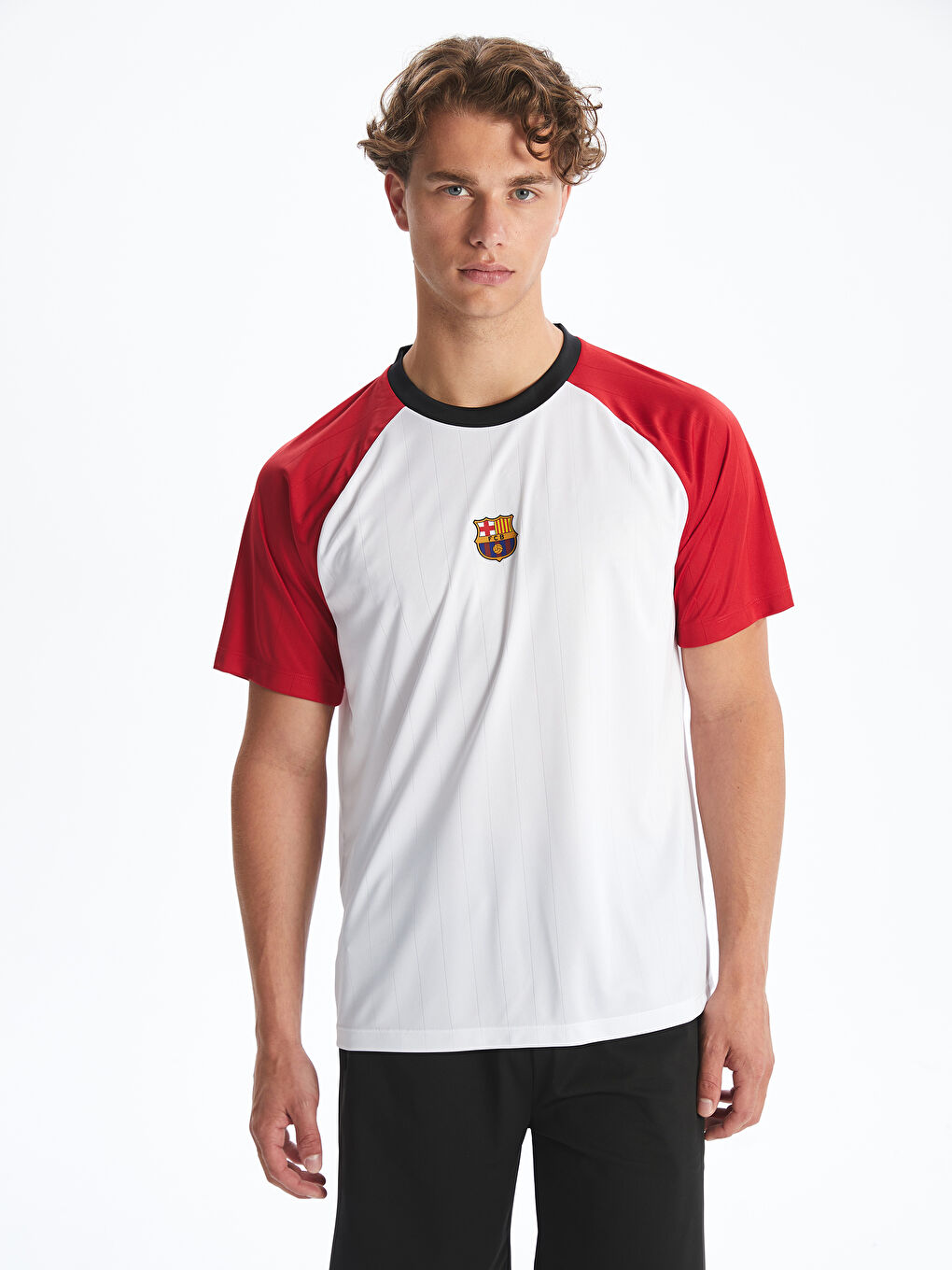 Beyaz Bisiklet Yaka Barcelona Baskılı Erkek Taraftar Tişört