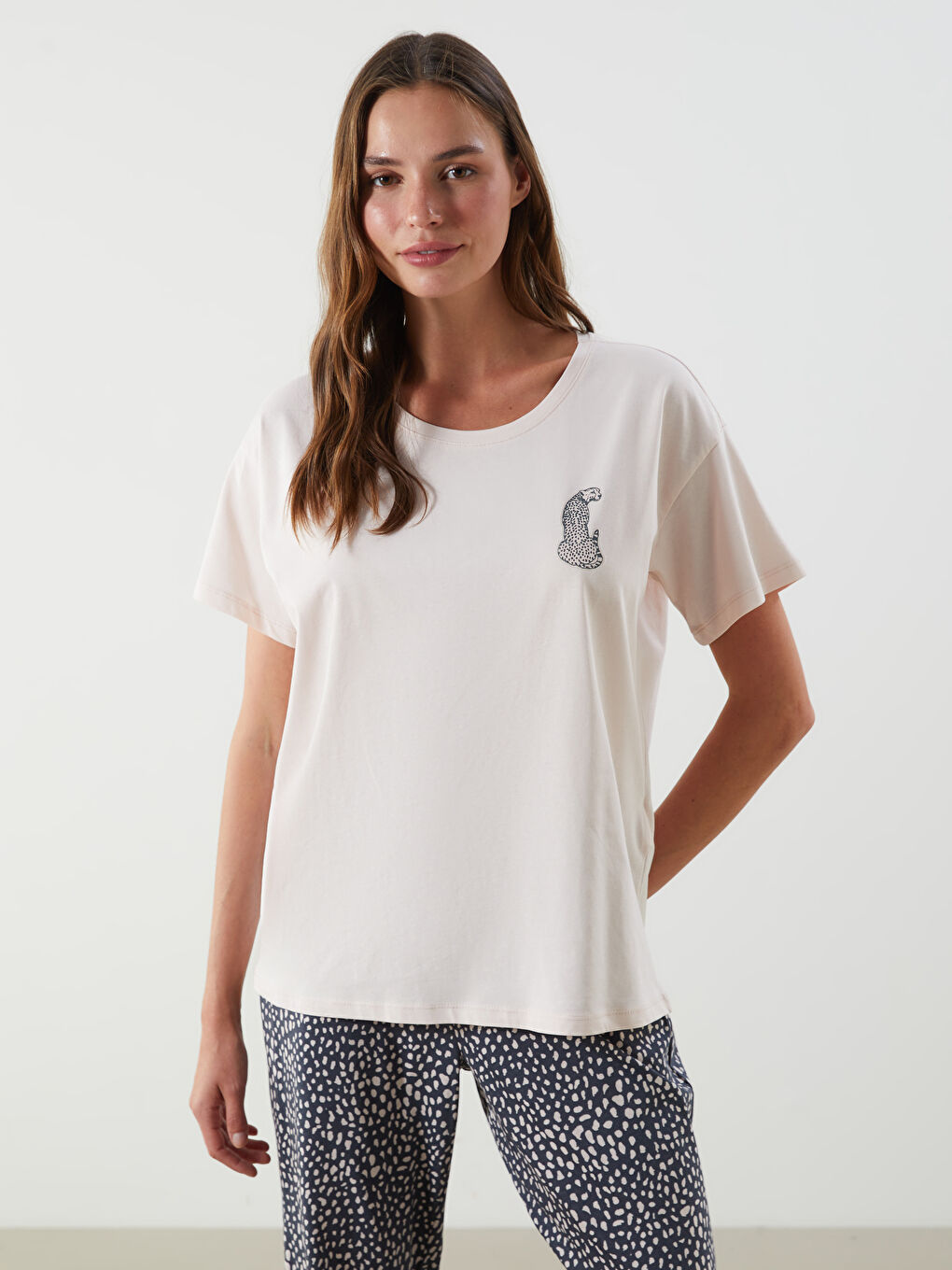 LCW DREAM Crew Neck Leopard Print Women's Pyjama Set -S5NP52Z8-LRX