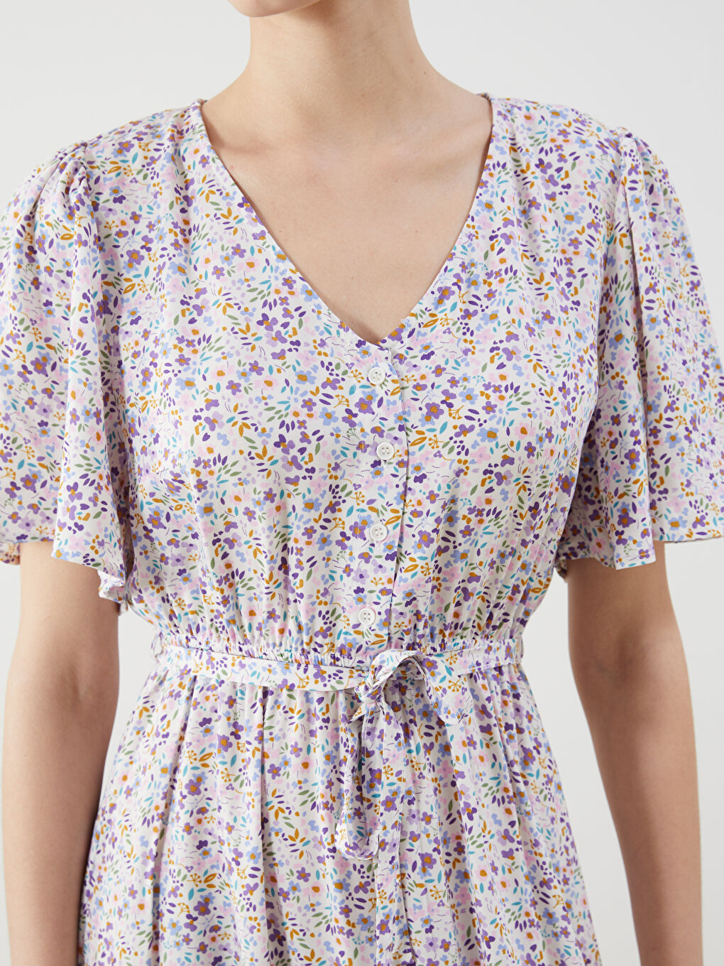 Lila V Yaka Çiçekli Elbise-2