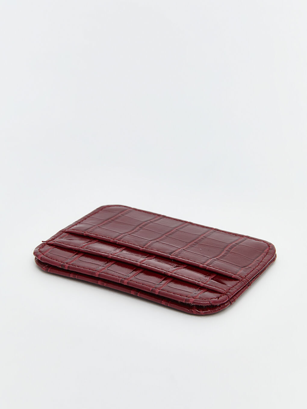 Bordo Deri Görünümlü Kroko Desenli Kadın Kartlık-2