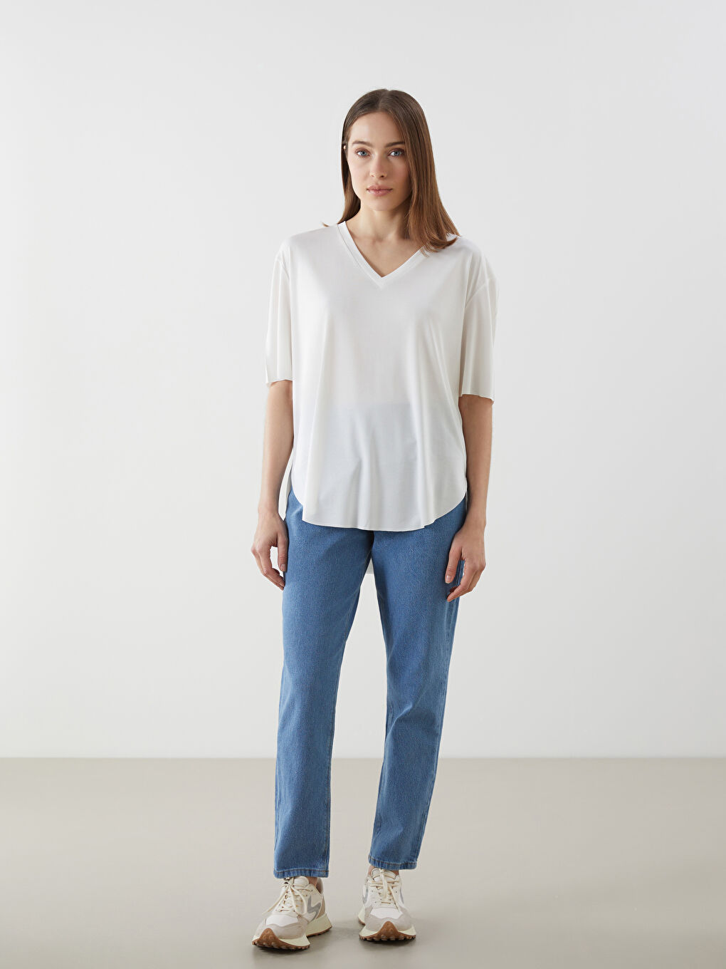 V-Neck Oversize Women's T-Shirt -S5NQ14Z8-Q6K