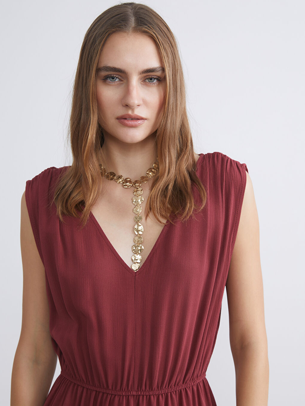 Bordo V Yaka Belden Oturtmalı Elbise-1