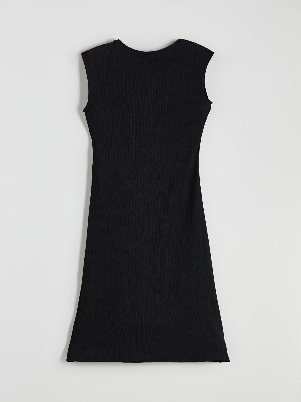 Сукня з круглим вирізом та драпіруванням-5