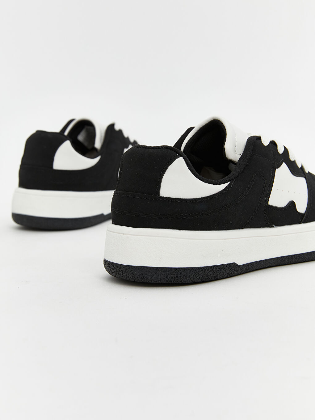 Siyah Bağcıklı Kadın Spor Ayakkabı-4