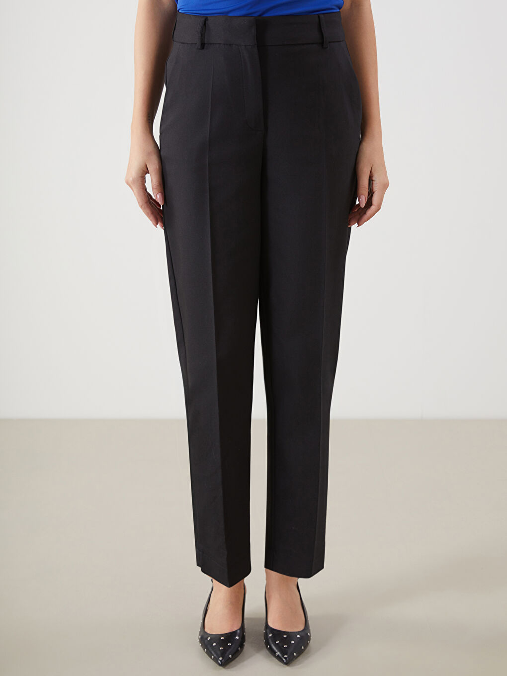 بنطلون بقصة عادية للسيدات-1