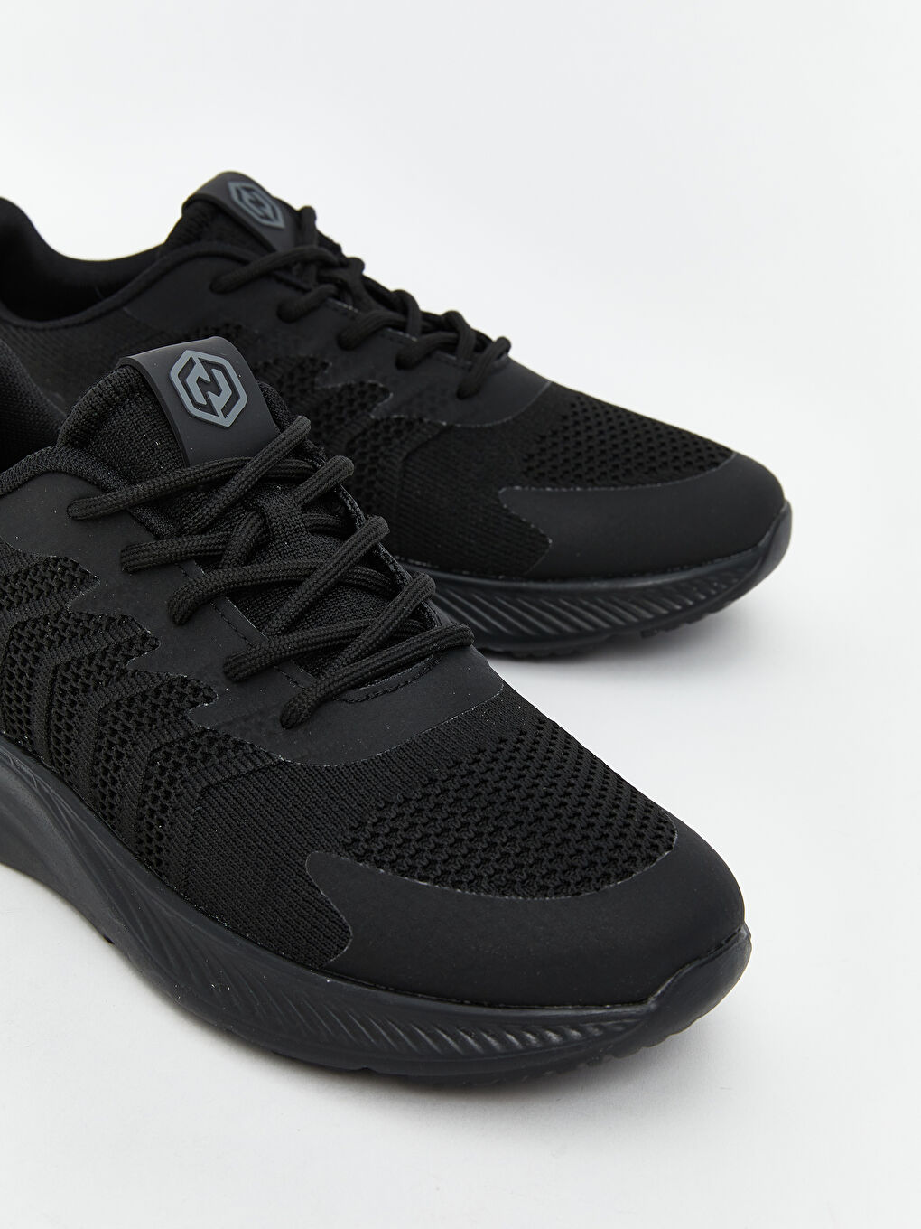 Siyah File Detaylı Kadın Spor Ayakkabı-2