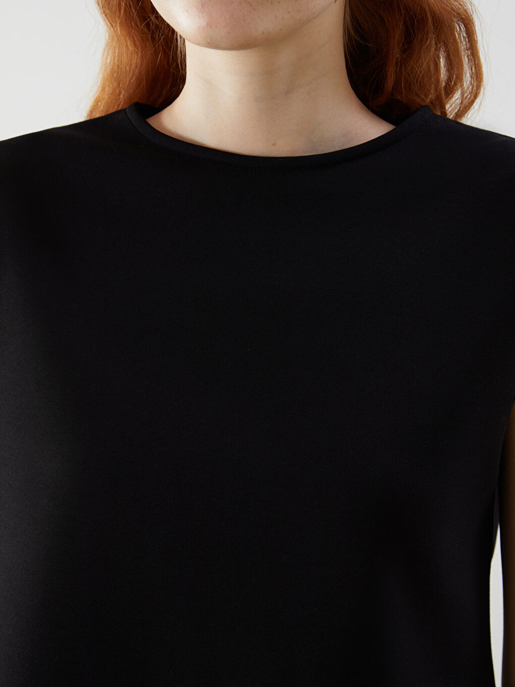 Crew Neck Women's T-Shirt -S5NT65Z8-UP7