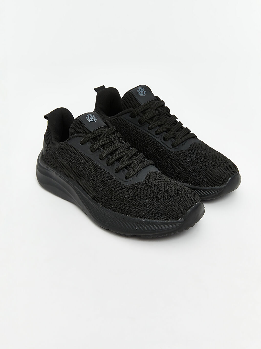 Siyah Bağcıklı File Detaylı Kadın Spor Ayakkabı