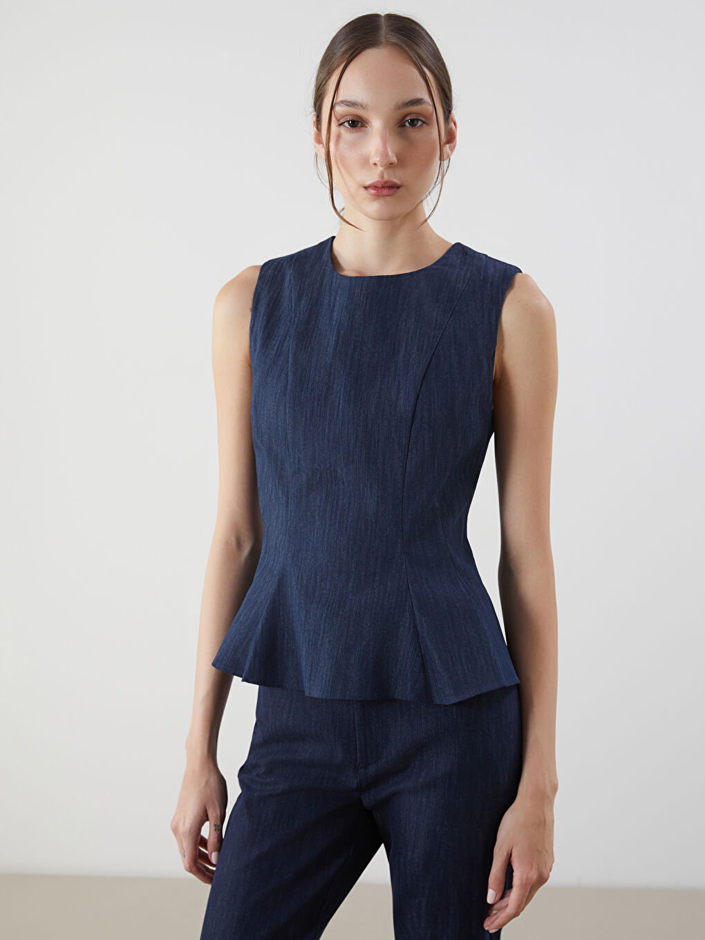 Crew Neck Women's Denim Blouse -S5NV07Z8-CTD