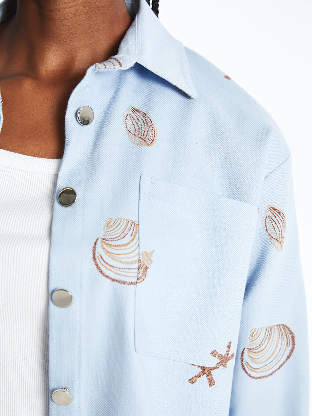 قميص جينز منقوش للسيدات-2