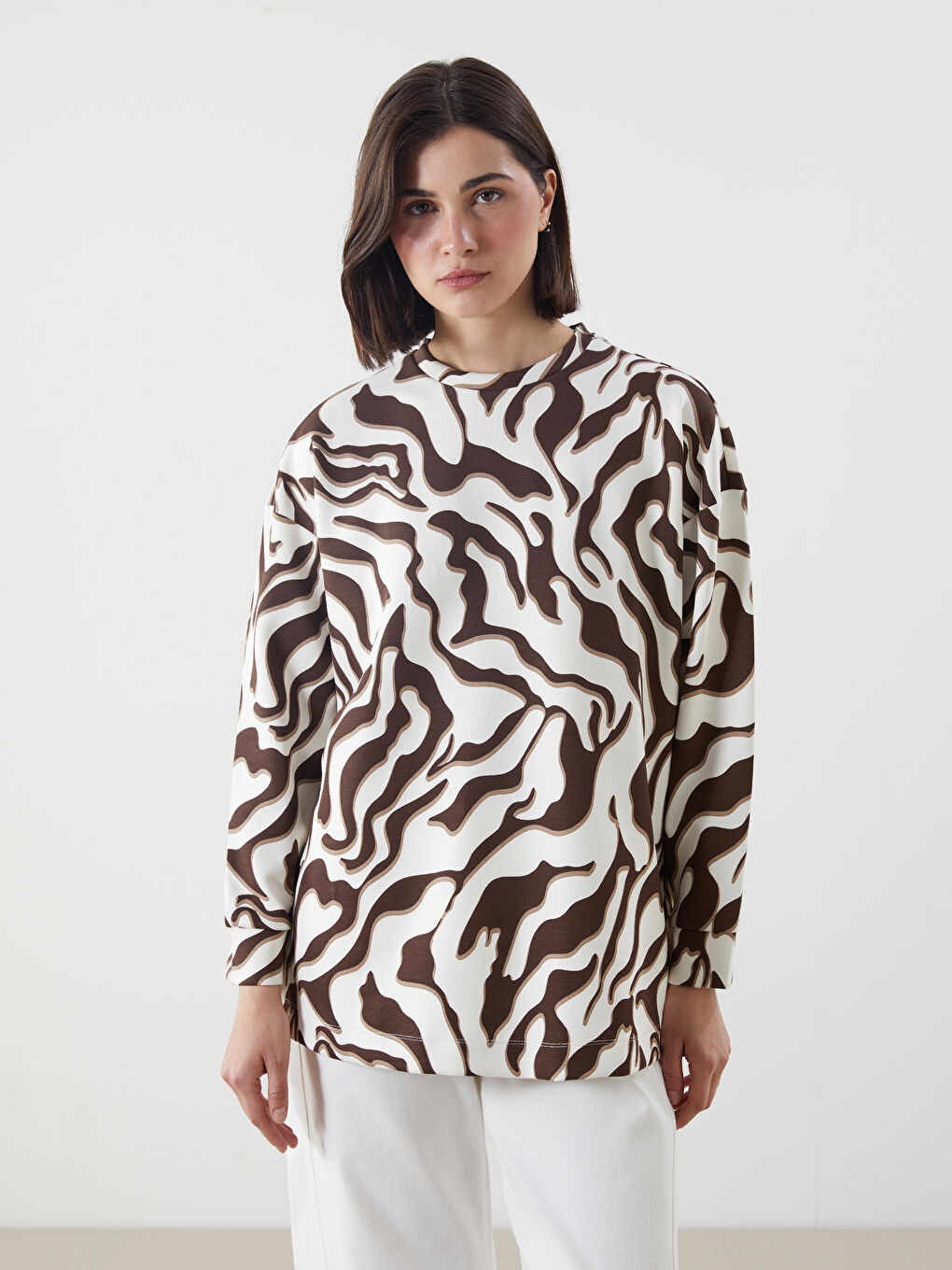 Kahverengi Desenli Oversize Kadın Sweatshirt Tunik