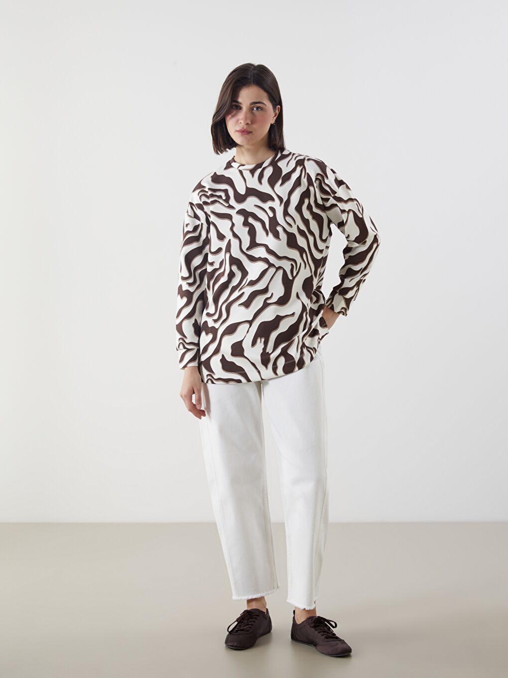 Kahverengi Desenli Oversize Kadın Sweatshirt Tunik-1