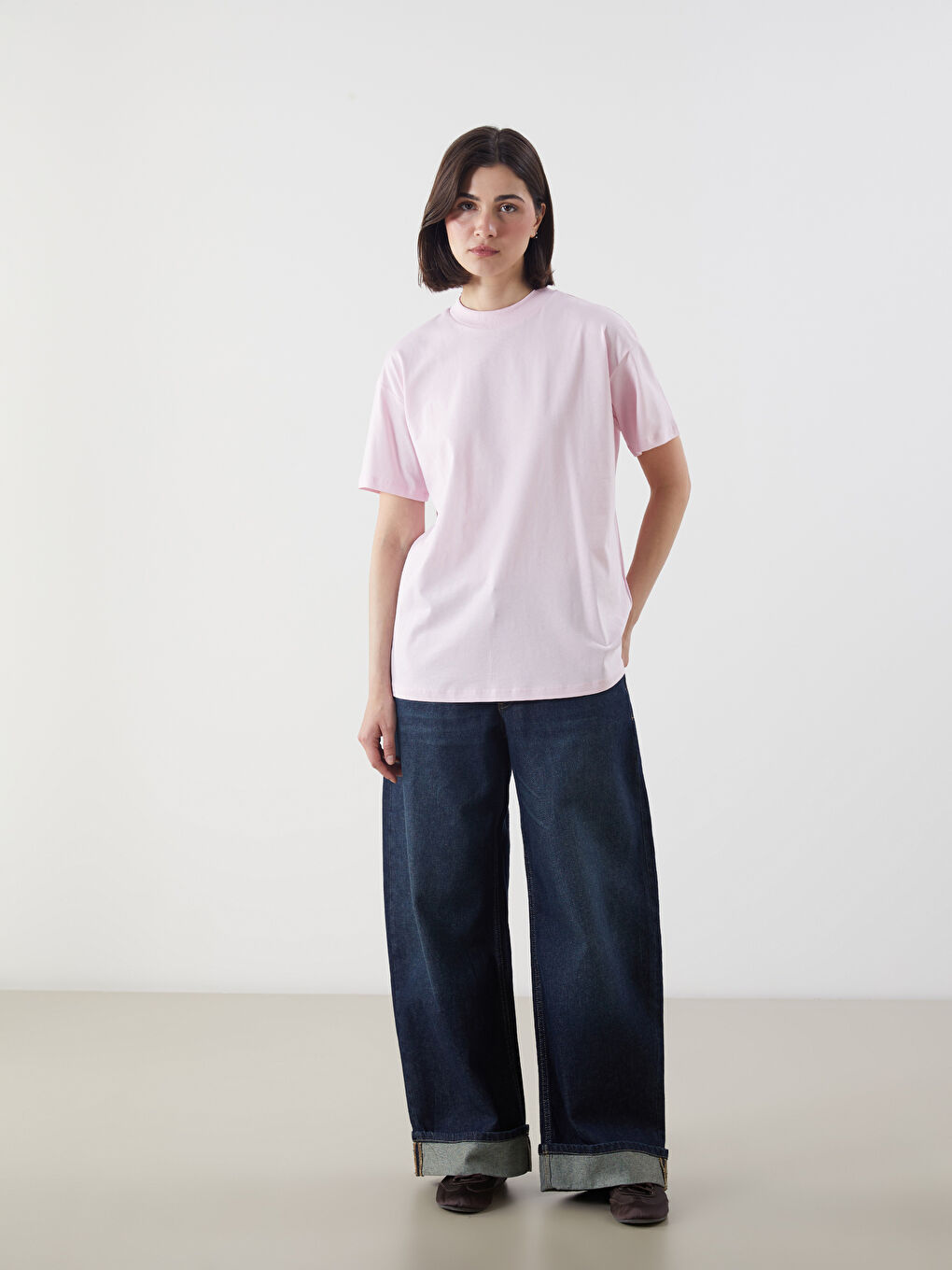 LCW Modest Pembe Dik Yaka Kadın Tişört - 1