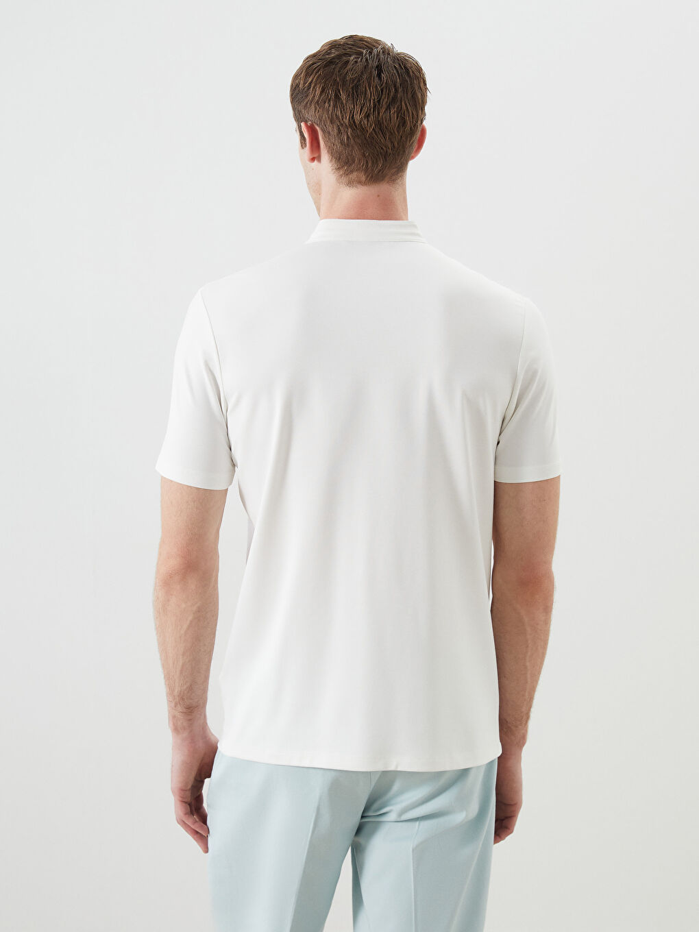 Ekru Hakim Yaka Erkek Tişört-3