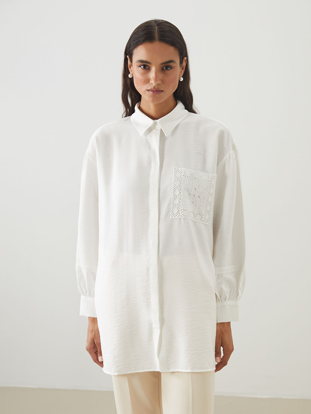 Ekru Dantel Cepli Kadın Gömlek Tunik