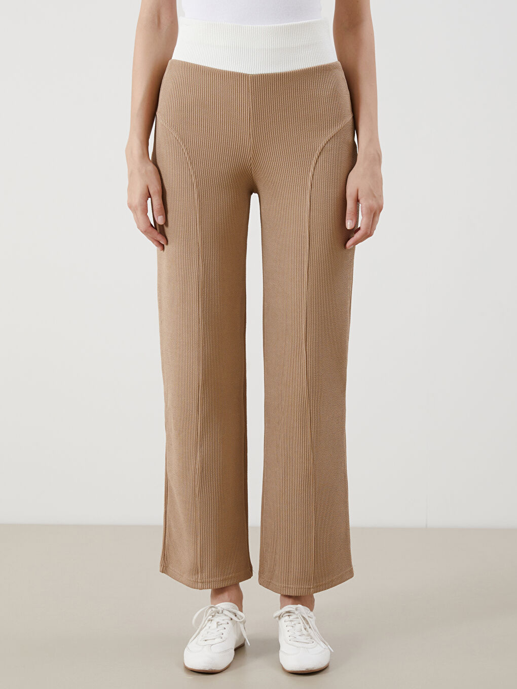 Women's Sweatpants with Elastic Waist-1