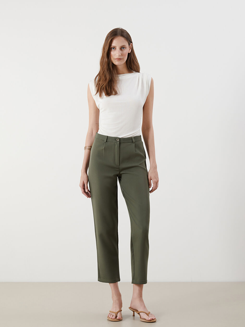 Regular Fit Women's Pleated Trousers