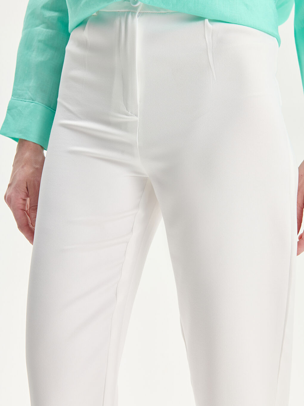 Regular Fit Women's Pleated Trousers -S5O102Z8-J5E