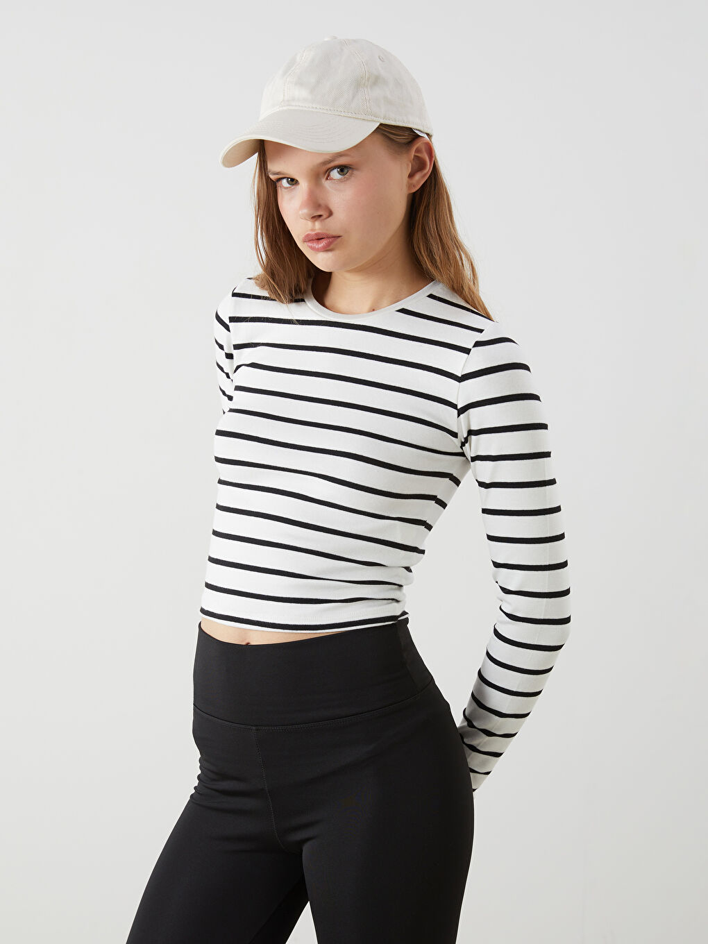 Crew Neck Striped Women's Crop -S5O121Z8-LFC